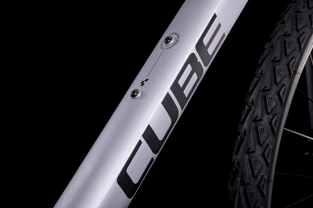 Cube Nature EXC Polarsilver´n´black – Bild 3